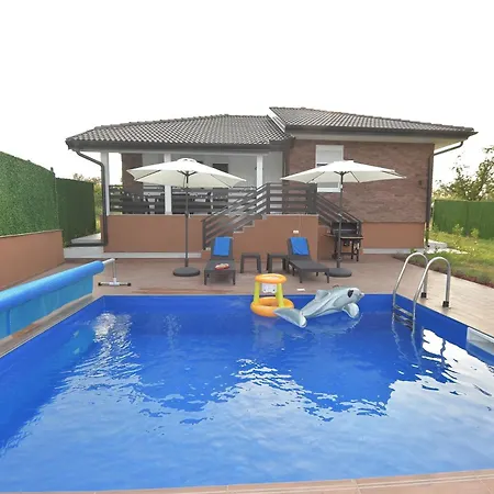 Village Relax House Cerevic