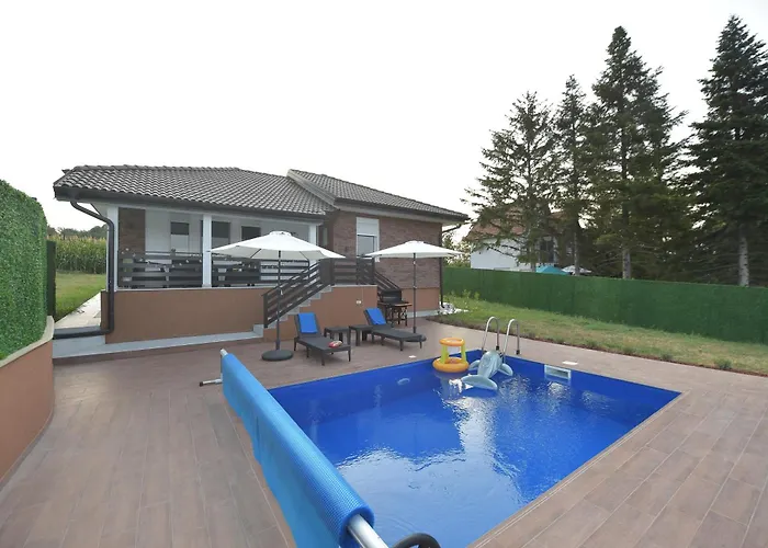 וילה Village Relax House Cerevic