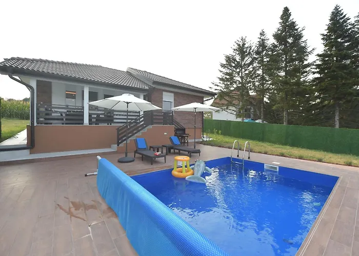 וילה Village Relax House