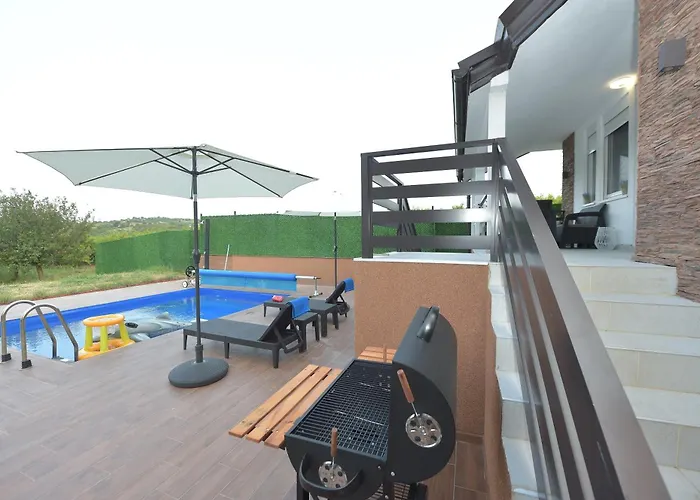 Village Relax House *