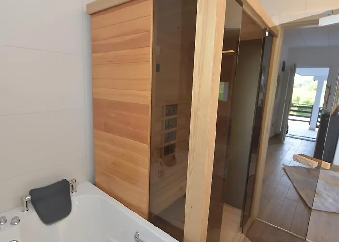 Village Relax House וילה